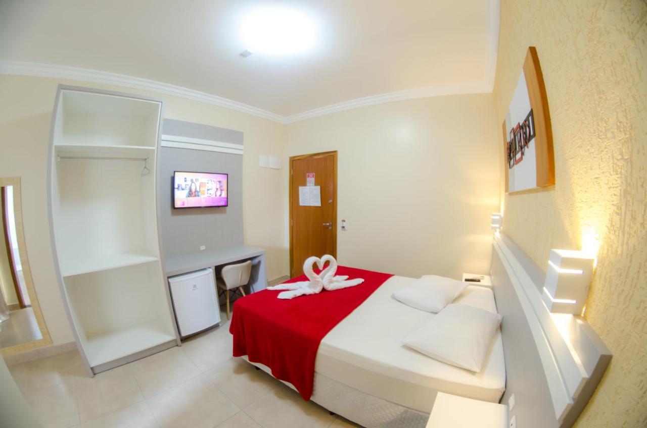 Villarejo Parque Hotel Пеня Екстериор снимка